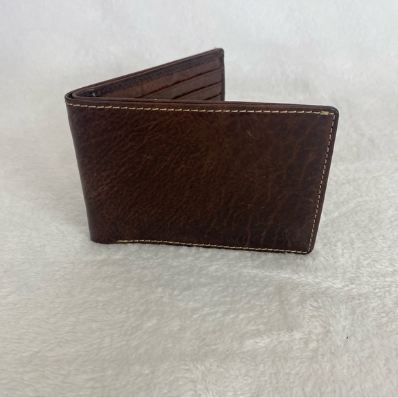 NEW BOSCA Essentials Men's BiFold Wallet Brown Leather Thin Card - Picture 5 of 6